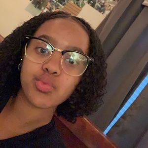 Meet your Posher, Jamarya